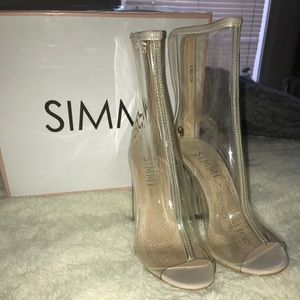 Trending: Clear/Sheer